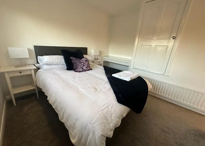 Stunning 3 Bedroom Dutch Barn Cottage With Parking