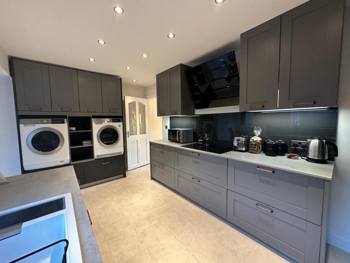 Stunning 3 Bedroom Dutch Barn With Parking Holiday home Stockton-on-Tees
