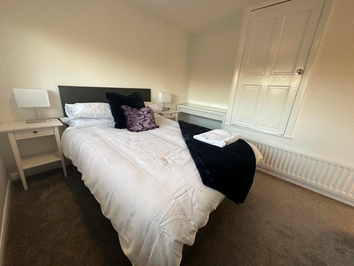Stunning 3 Bedroom Dutch Barn With Parking Holiday home Stockton-on-Tees